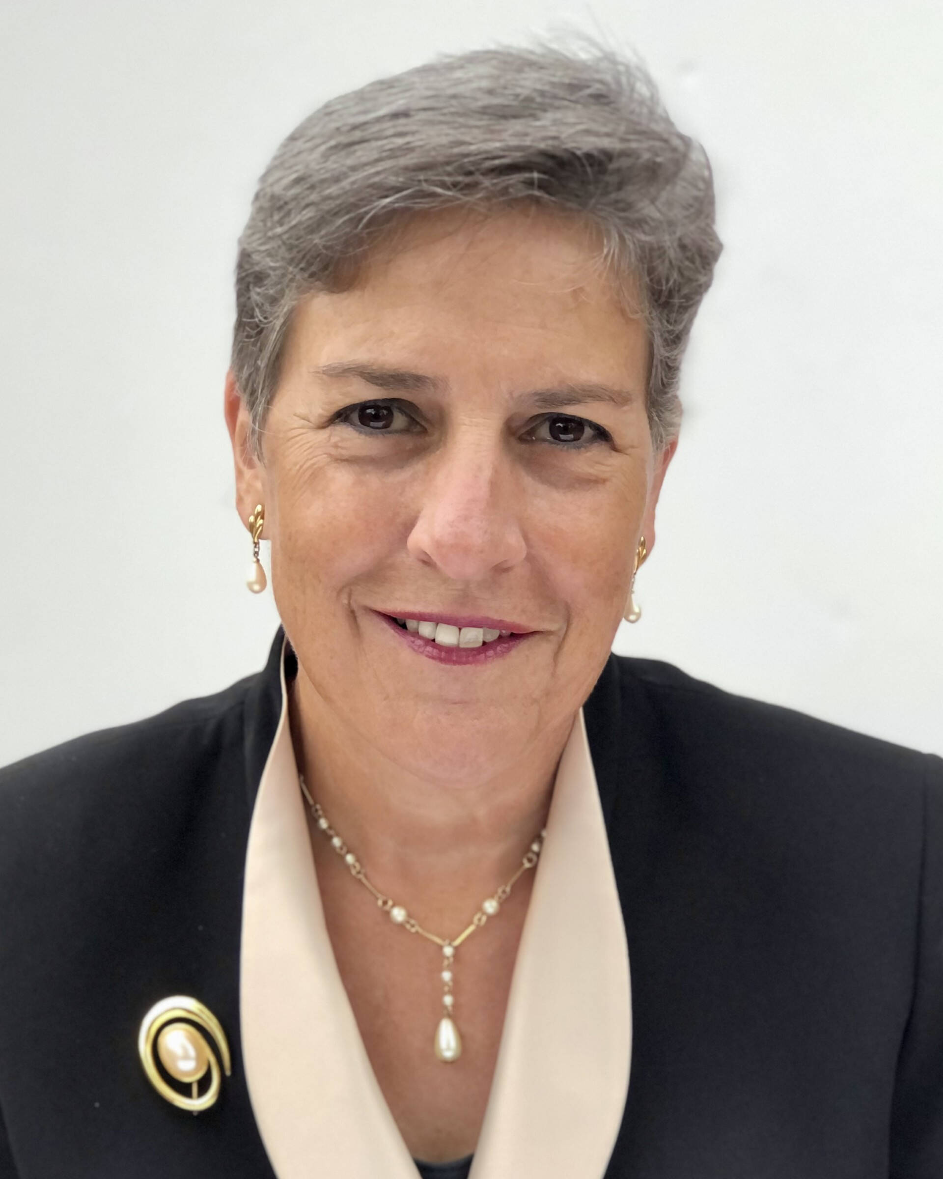 Mary Brown Headshot